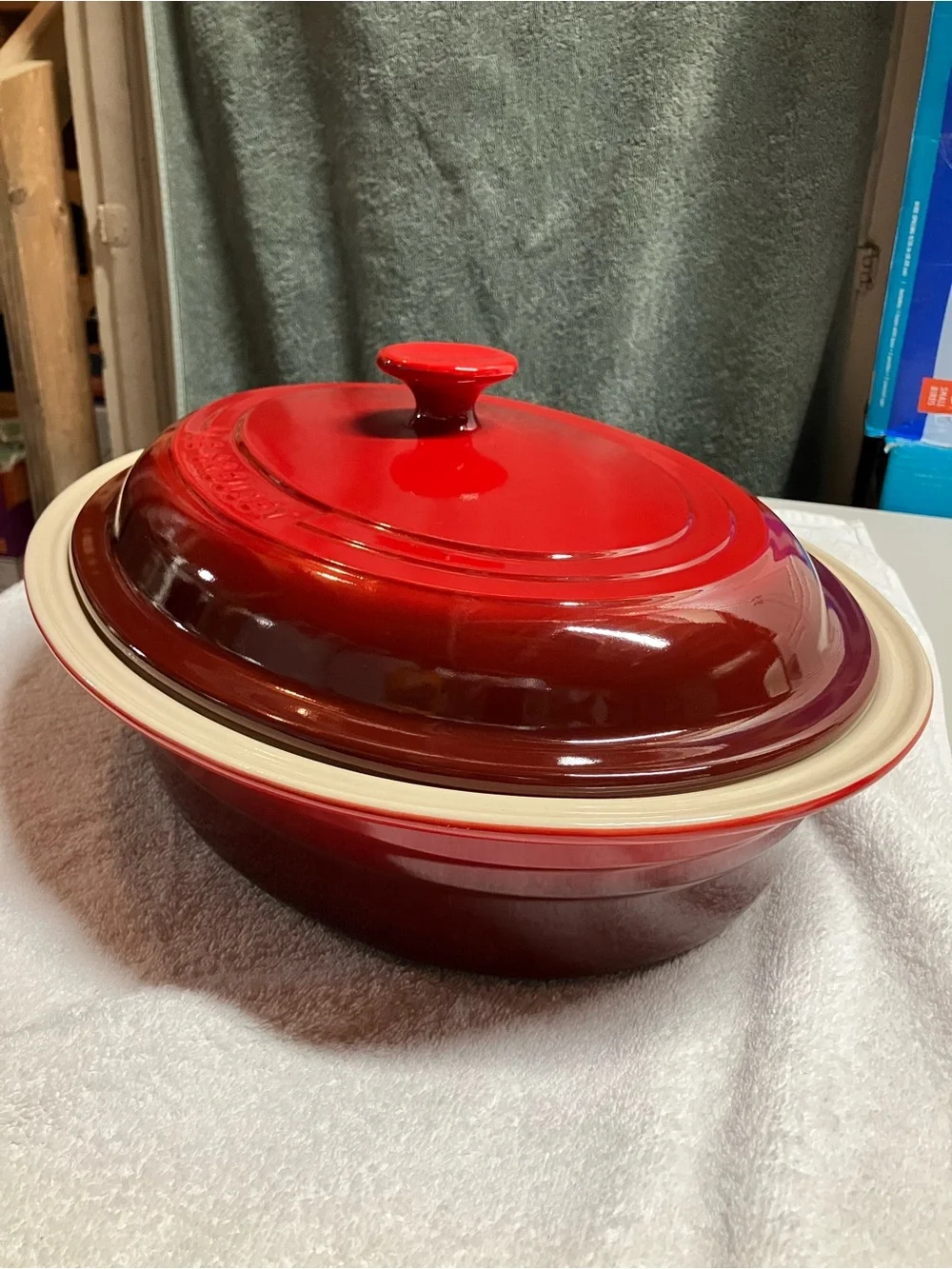 Le Creuset Stoneware Heritage Covered Oval Casserole Dish Red 17.25”
